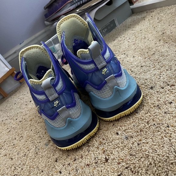 LeBron XIX (GS) Aura/Citron Tint-Worn Blue 7y - Picture 3 of 12
